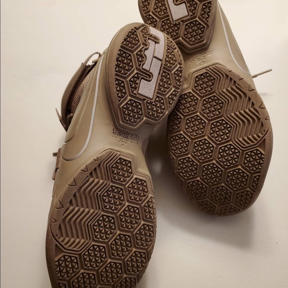 LEBRON SOLDIER IX DESERT CAMO - Picture 4 of 4